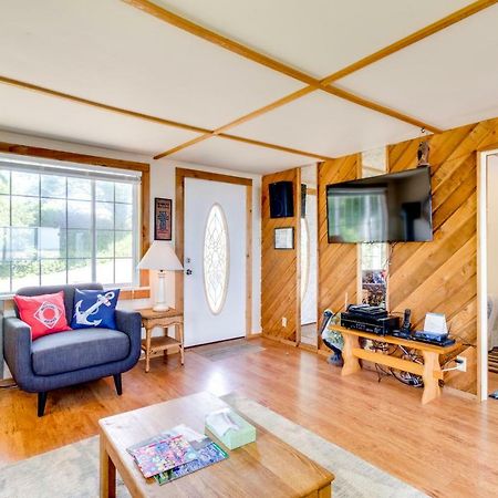 Happy Camp Beachfront Cabin Netarts Exterior photo